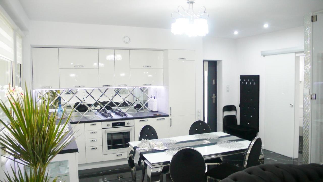 Apartament Glamour Гнезно Екстер'єр фото