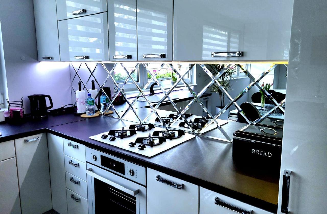 Apartament Glamour Гнезно Екстер'єр фото