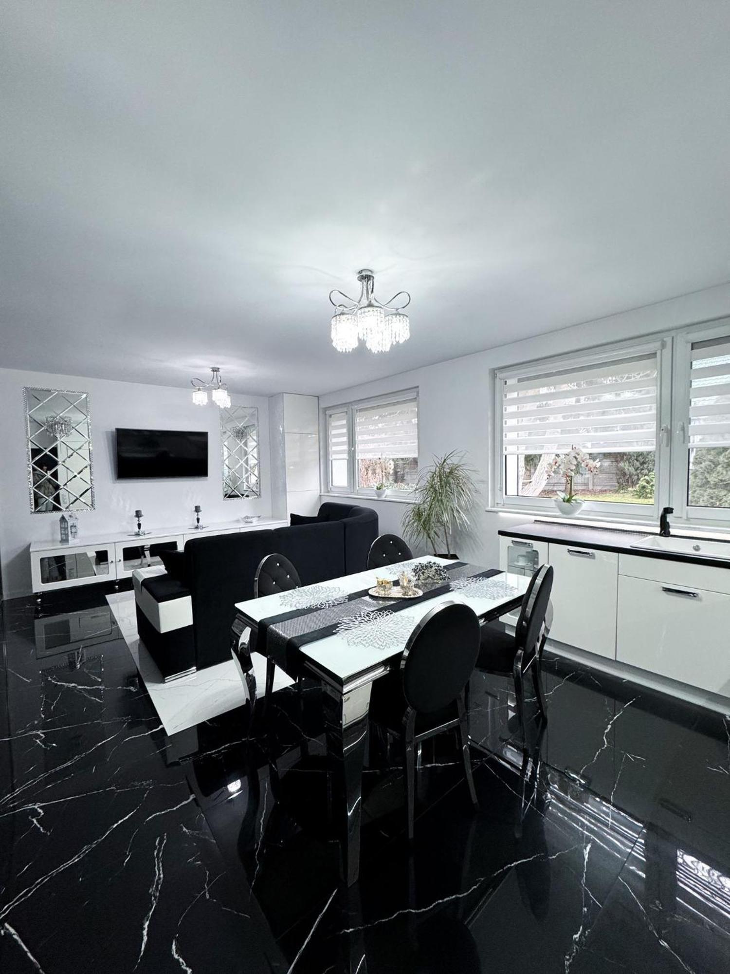 Apartament Glamour Гнезно Екстер'єр фото